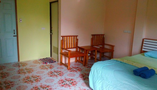 Standard Queen Room