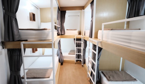 Standard Shared Dormitory, 2 Bathrooms