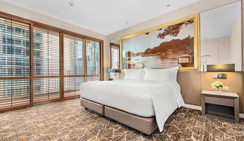 1 Bedroom with 2 Extra Beds