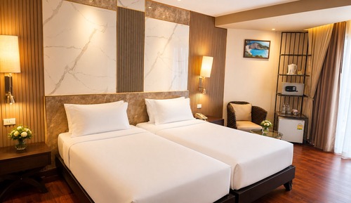 Premier Room