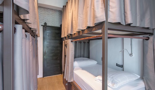 2. Family Room for 4 - Private external Bathroom