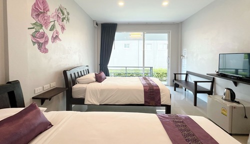 Standard Twin Room