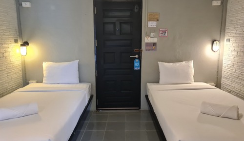 Standard / Budget Extra Twin Room