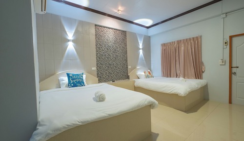 Standard Twin Room