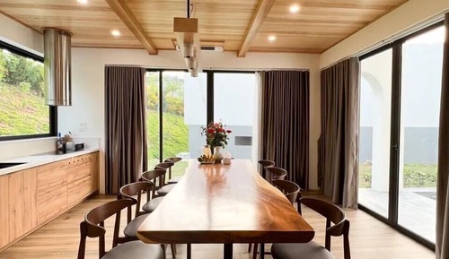 Exclusive Suite, City View