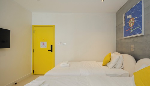 Po Executive Twin Beds Room