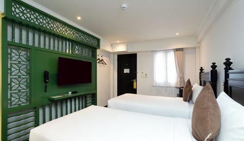 Deluxe Twin Room
