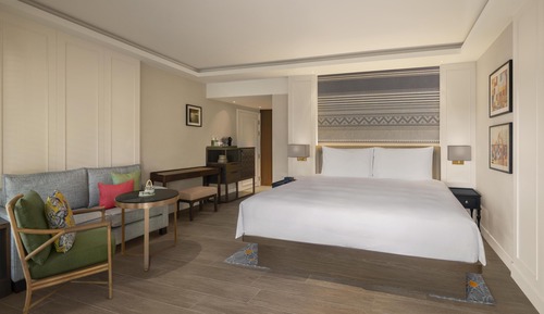 Deluxe Room, 1 King Bed (Accessible)