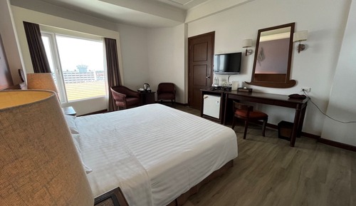Double Room City View Or River View