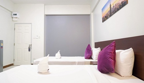 Standard Twin Room