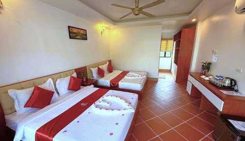 Deluxe Quadruple Room, Garden View