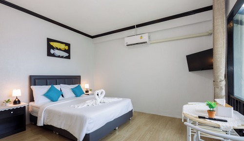 Superior Double Room, Pool View