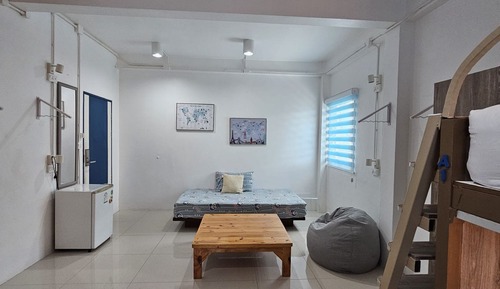Comfort Shared Dormitory, Men only