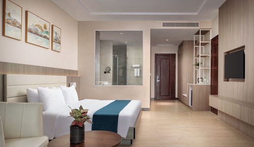 Superior Double Room, City View