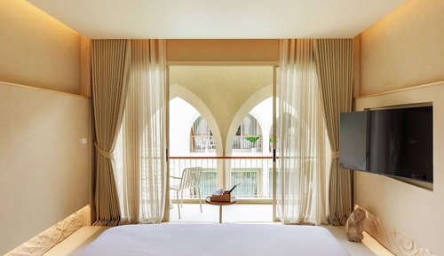 Deluxe Room King