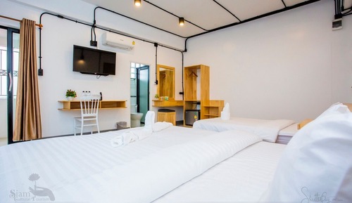 Deluxe Double or Twin Room