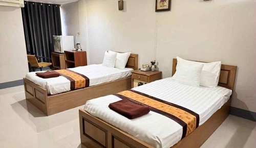 Classic Twin Room