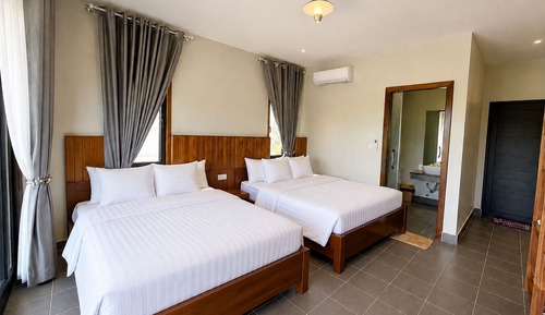 Family Room, Balcony, Garden View