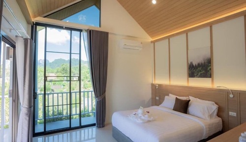Double Room, 1 Queen Bed, Balcony, Mountain View