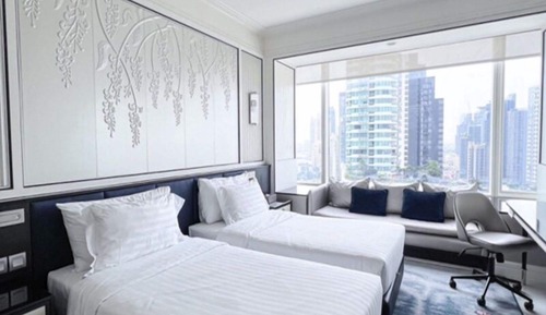 Signature Connecting Room