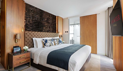 Executive Suite