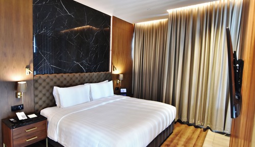 Suite (Sky Garden)