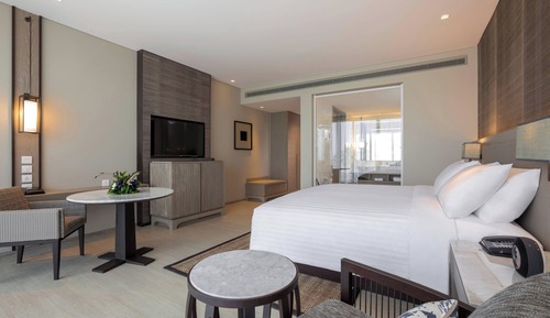 Room, 1 King Bed, Garden View