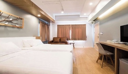 Deluxe Twin Room