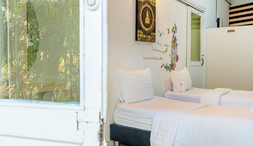 Deluxe Twin Room