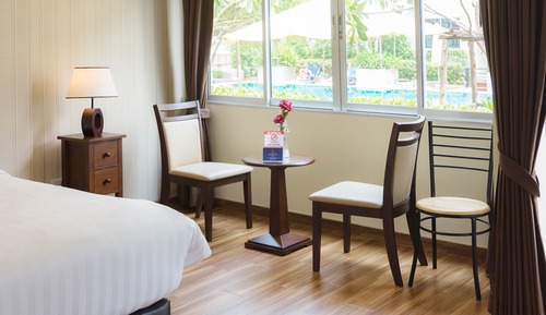 Executive Room, Pool View