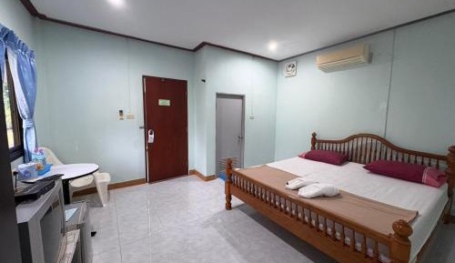 One-Bedroom Bungalow