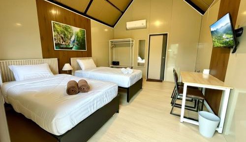 Twin Room with Pool View