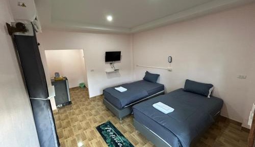 Twin Room with View