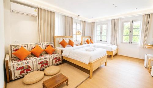 Standard Twin Room