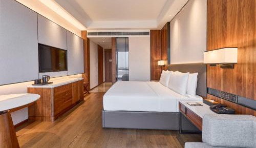 Standard King Room