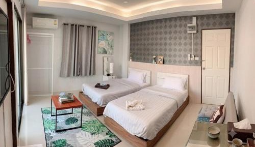 Standard Twin Room