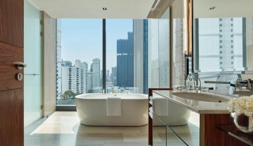Deluxe King Room - Club Access
