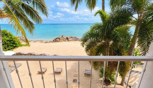 Deluxe Double Room with Balcony and Sea View - Beach Front