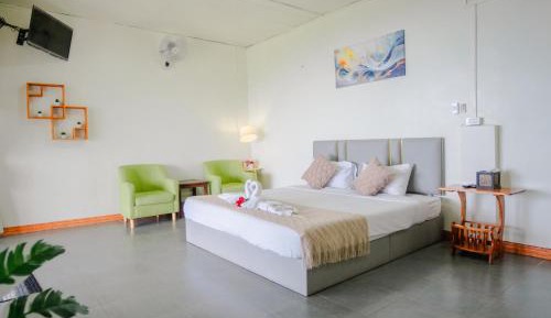 Double Room with Mountain View