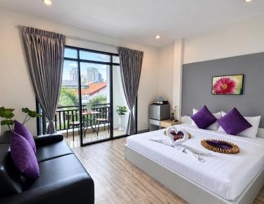 Deluxe King Room