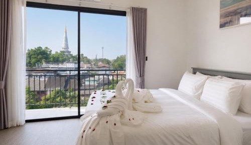 Quadruple Room with Balcony