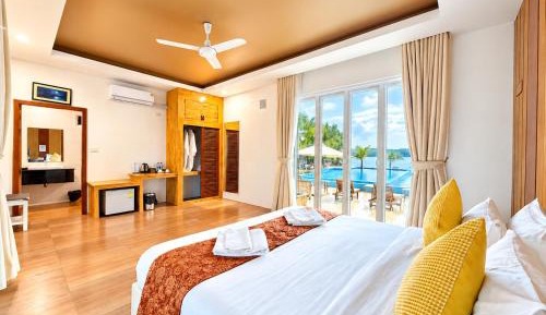 Family Room with Sea View