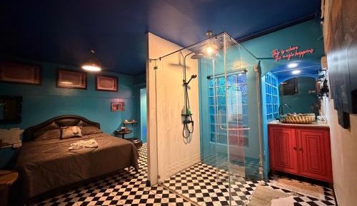 Queen Room