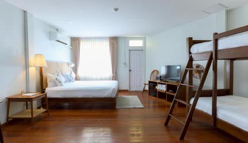 Premium Quadruple Room