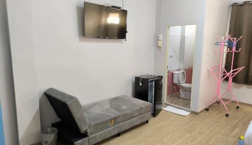 Quadruple Room with Private Bathroom