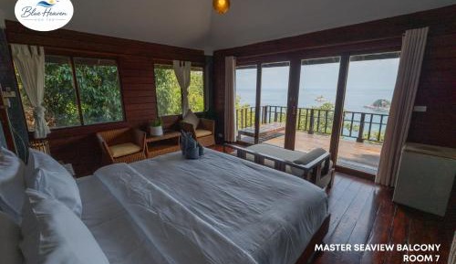 Master Sea View Bungalow with Balcony