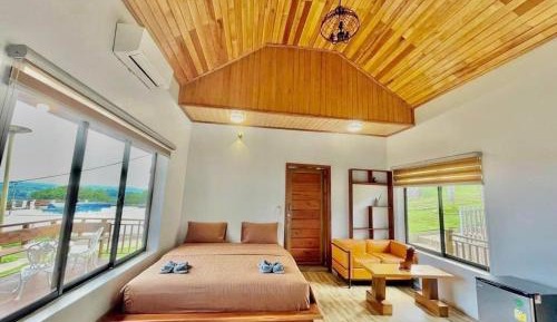 Family Room with Mountain View