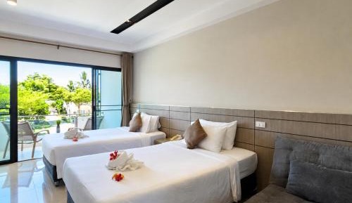 Deluxe Double or Twin Room