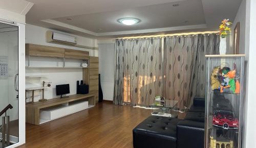 Three-Bedroom Townhouse