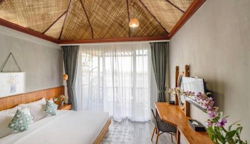Deluxe Double Room with Balcony and Sea View